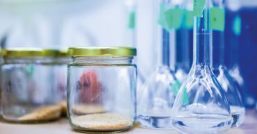 LearnOnline - science laboratory beakers